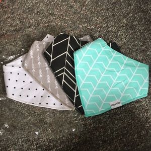 emma+ ollie 4 baby Bib burp cloth